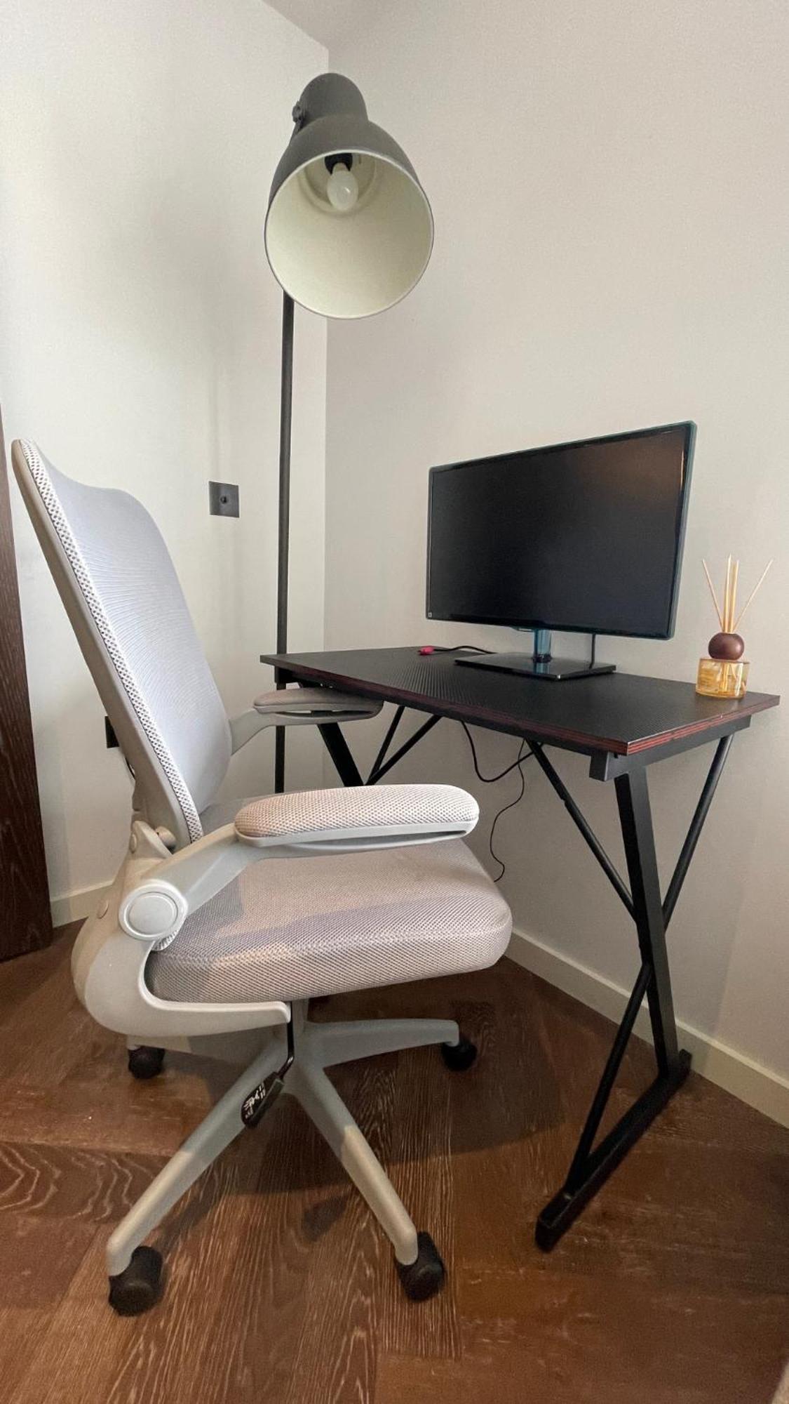 Luxury Apartment Steps From Battersea Power St And Close To Victoria & Chelsea Лондон Екстериор снимка